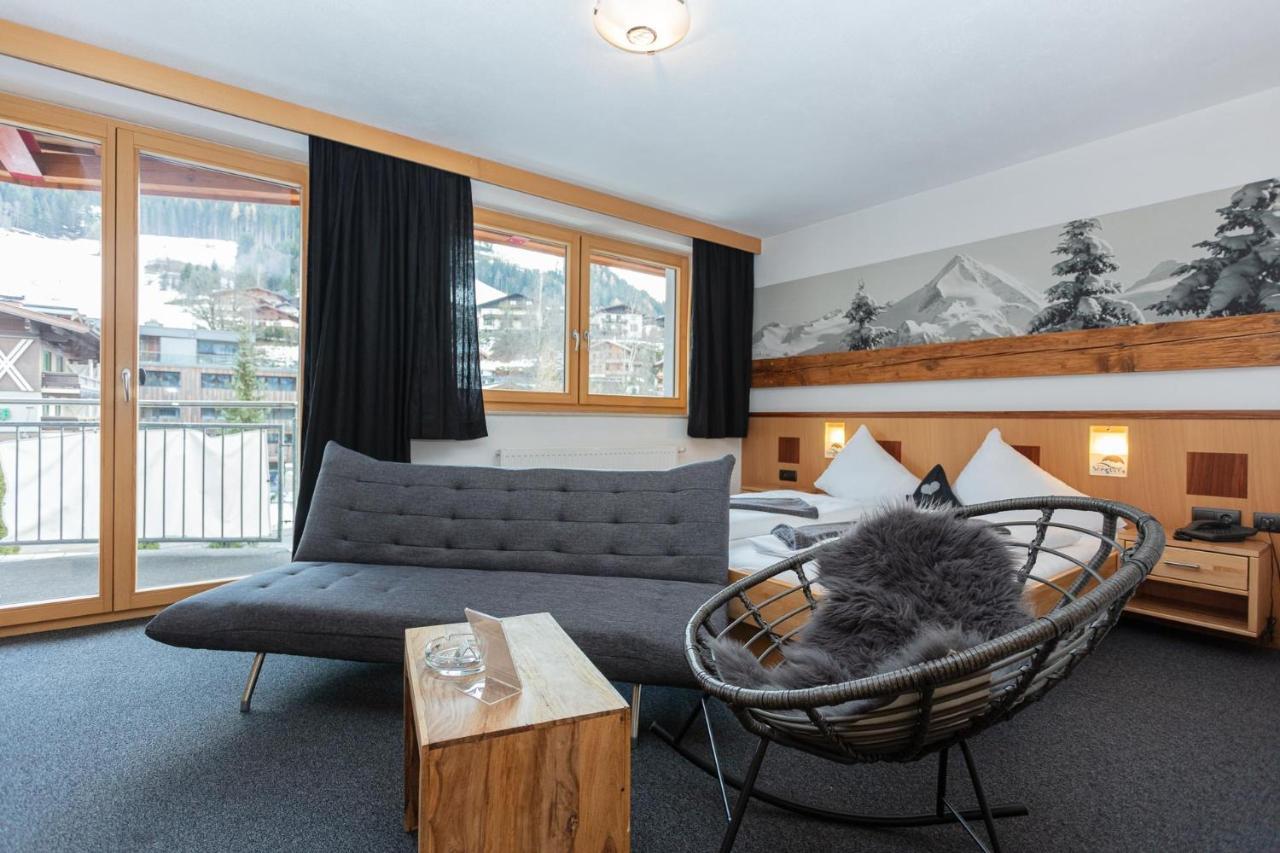 Hotel Sonnberg Заалбах-Хинтерглем Екстериор снимка